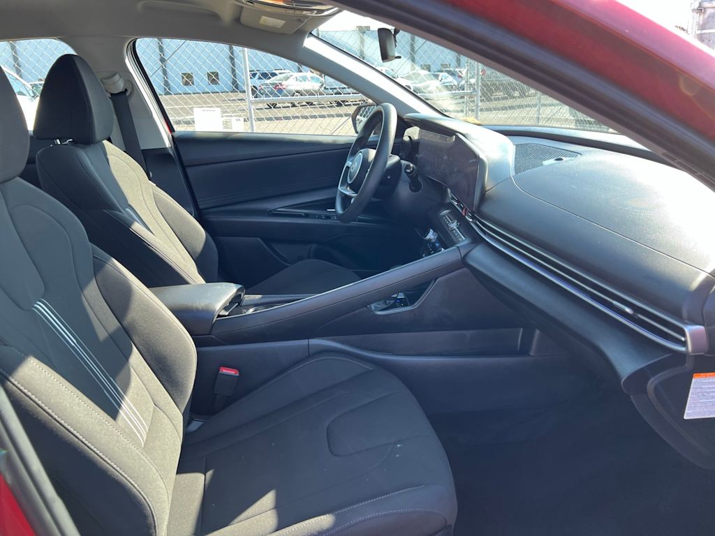 Thumbnail: 2024 Hyundai Elantra - 11