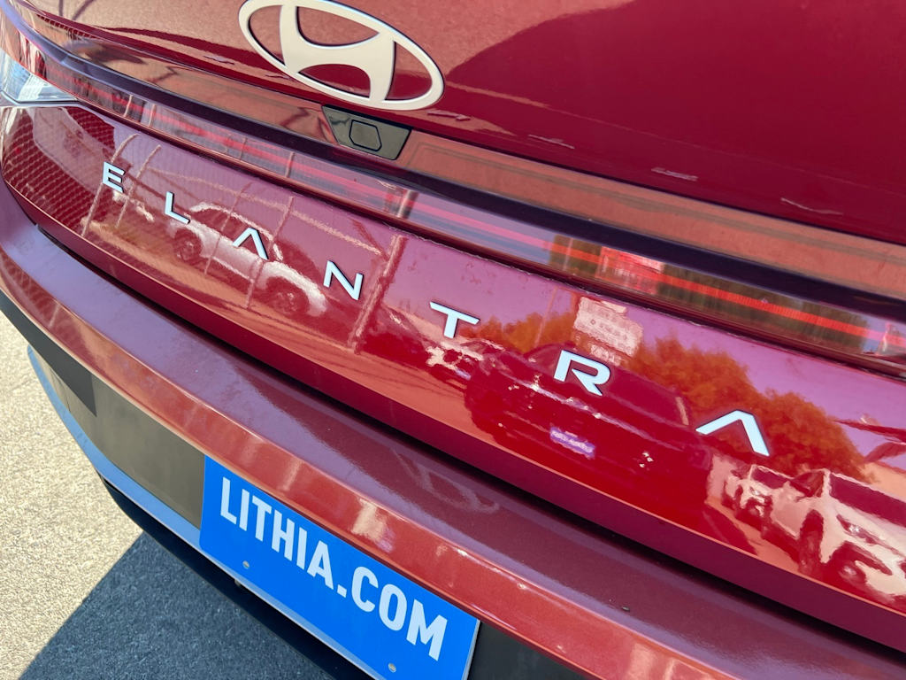 Thumbnail: 2024 Hyundai Elantra - 20