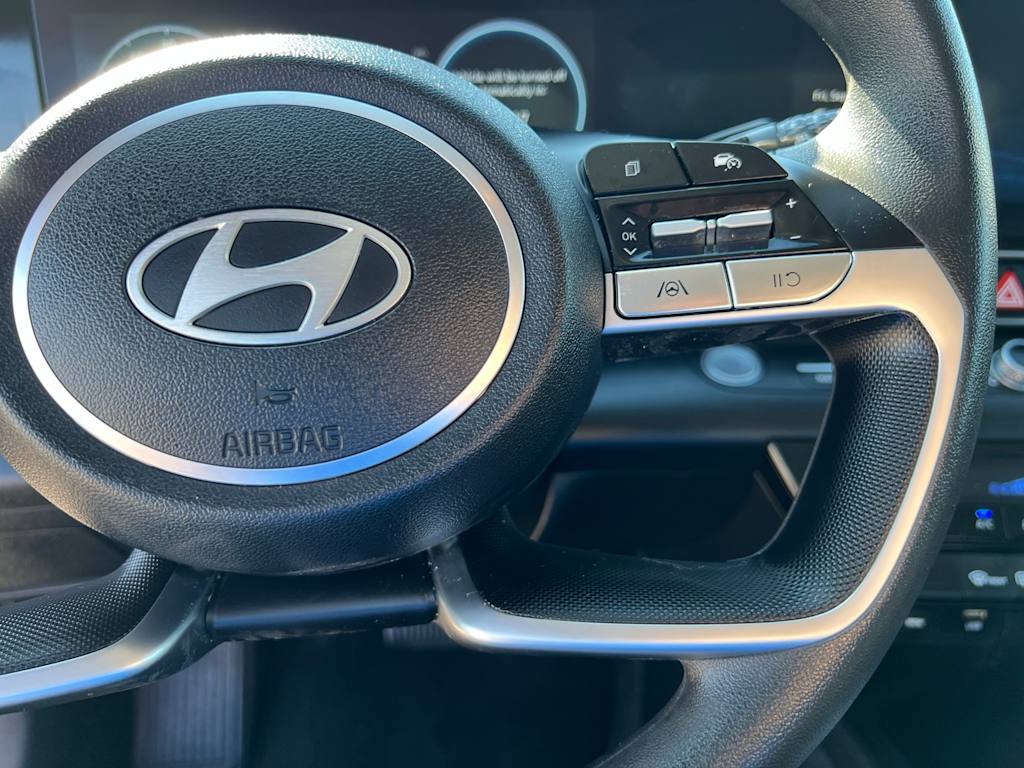 Thumbnail: 2024 Hyundai Elantra - 40