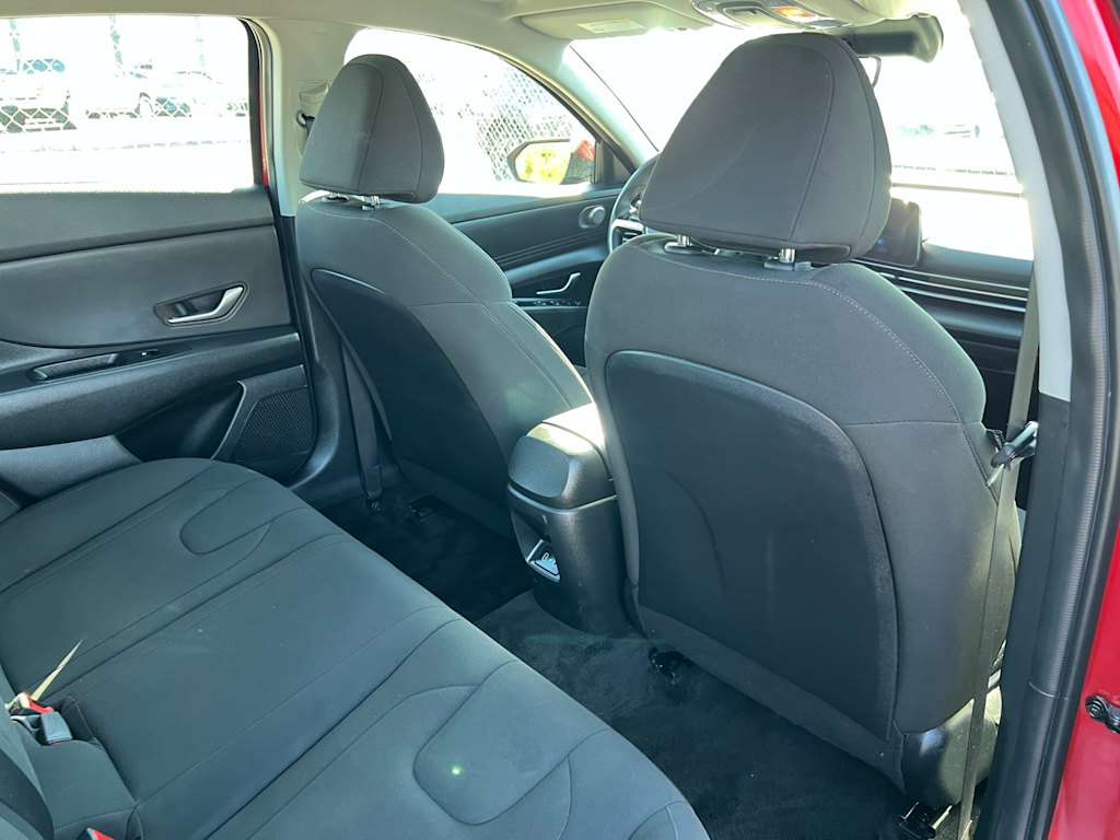 Thumbnail: 2024 Hyundai Elantra - 30