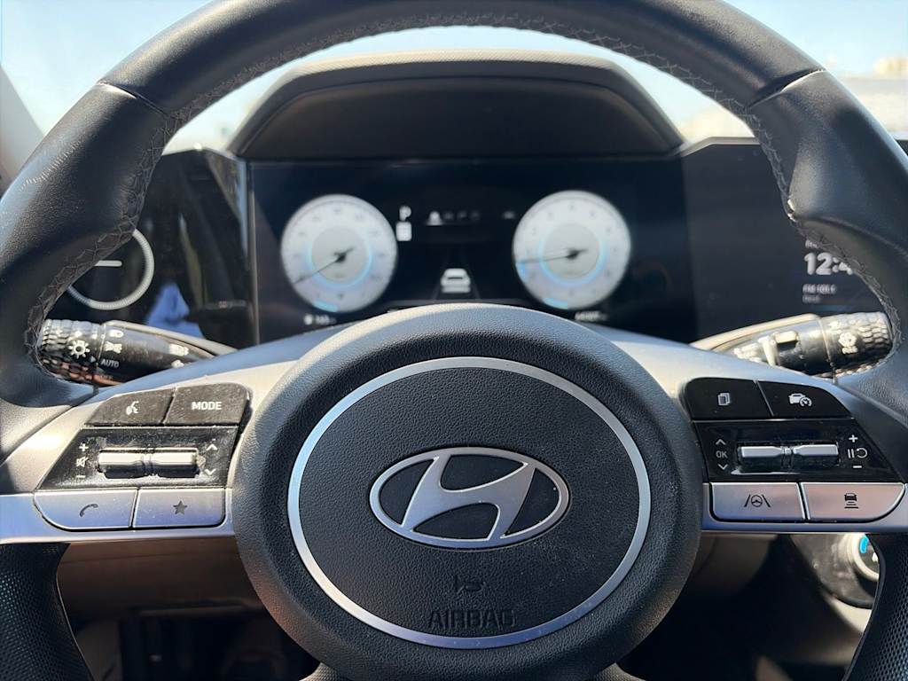 Thumbnail: 2024 Hyundai Elantra - 33