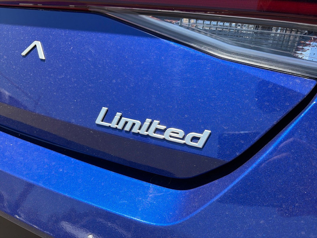 Thumbnail: 2024 Hyundai Elantra - 25