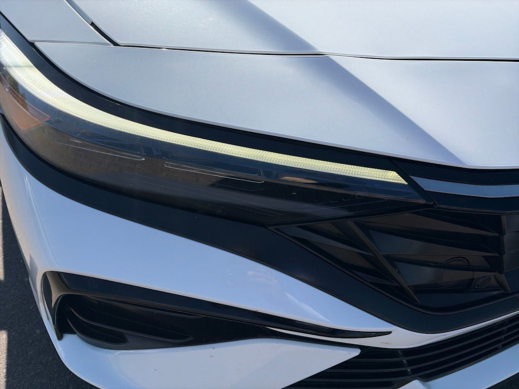 Thumbnail: 2025 Hyundai Elantra - 18