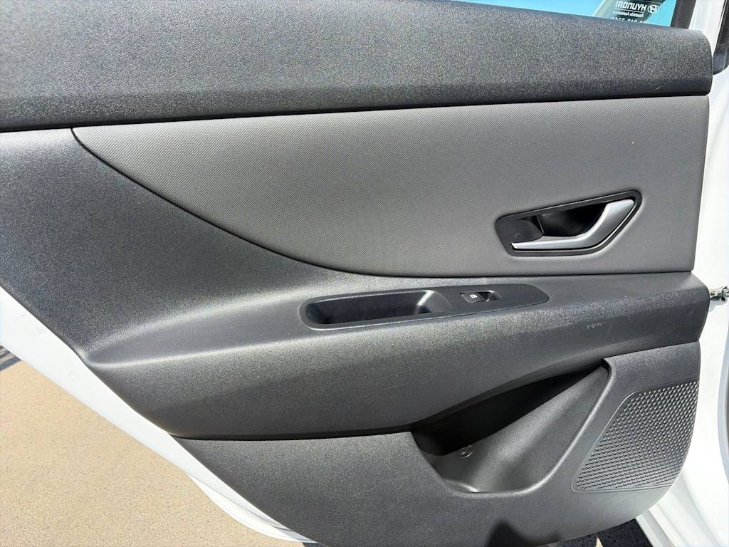 Thumbnail: 2025 Hyundai Elantra - 28