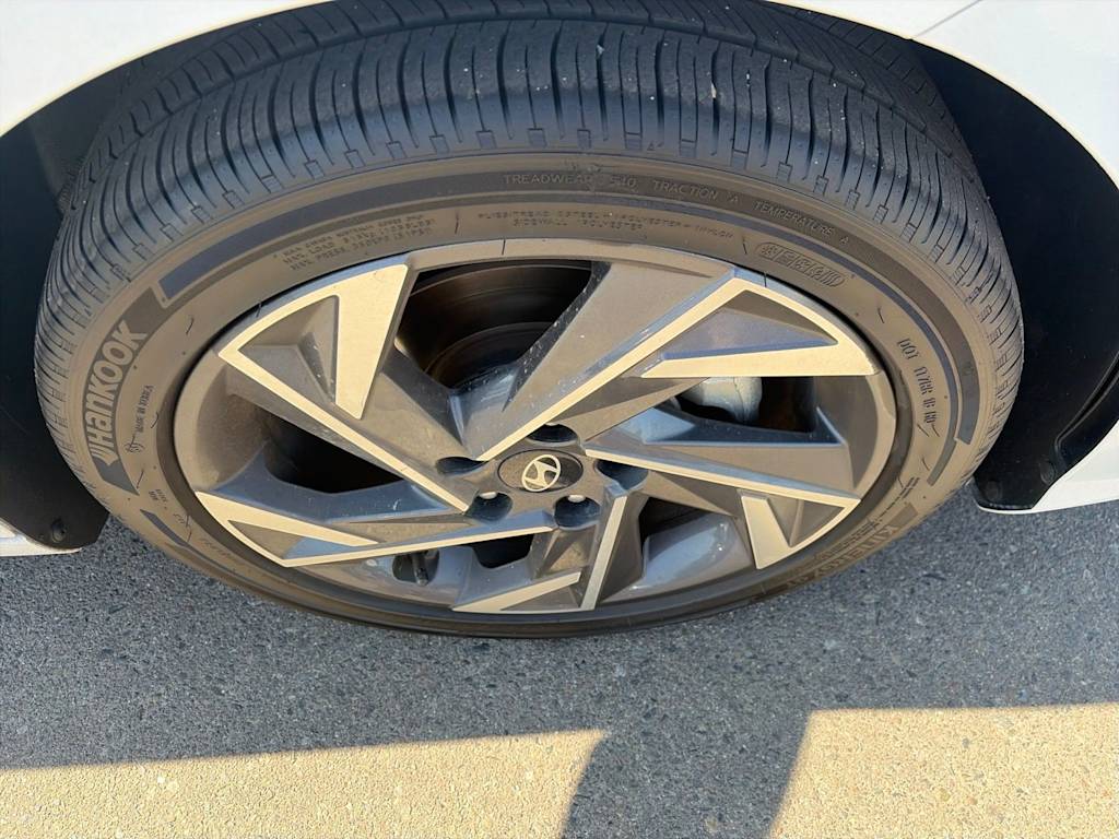 Thumbnail: 2025 Hyundai Elantra - 6