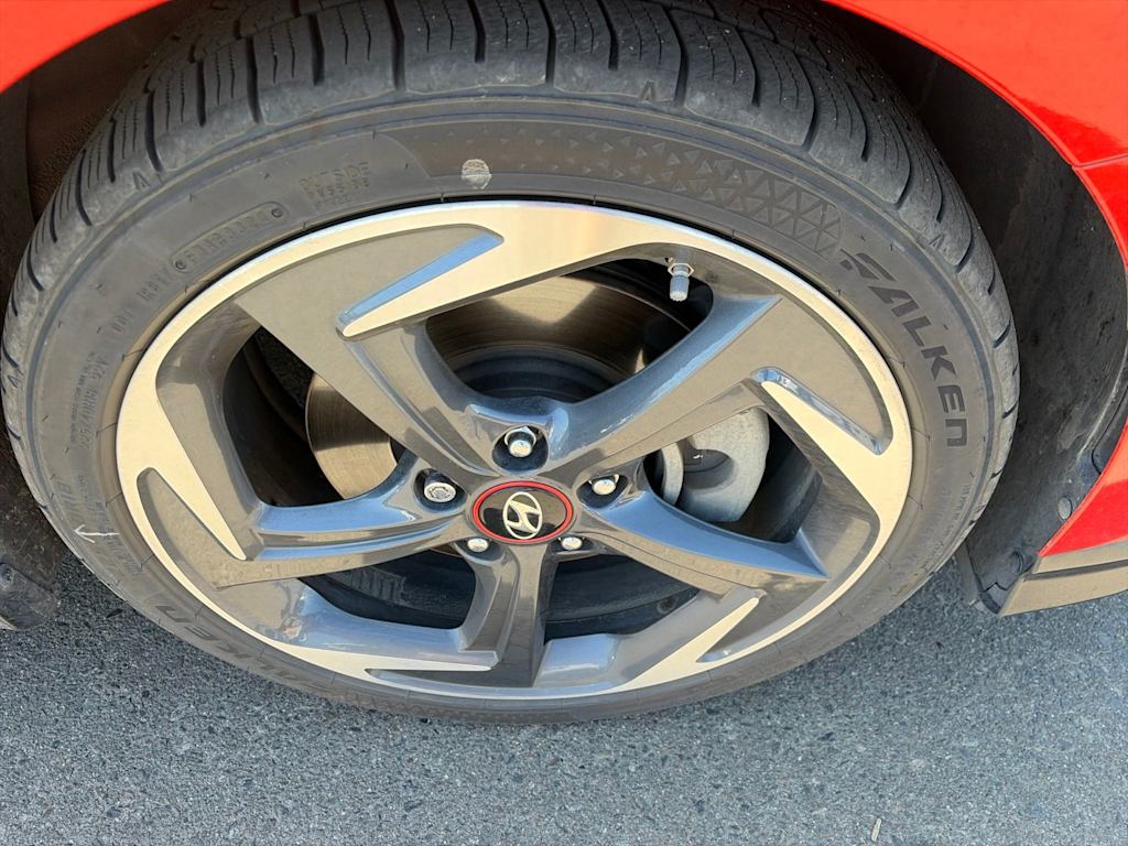 Thumbnail: 2019 Hyundai Veloster - 5