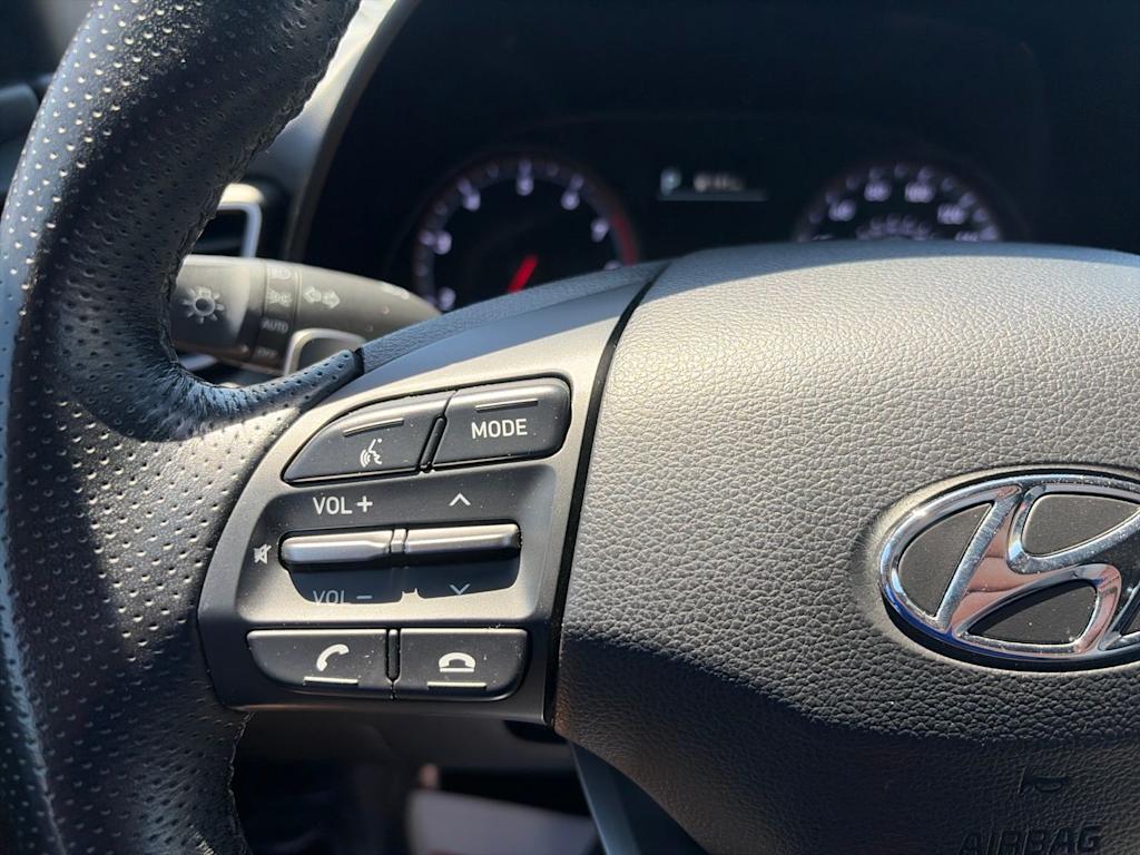 Thumbnail: 2019 Hyundai Veloster - 41