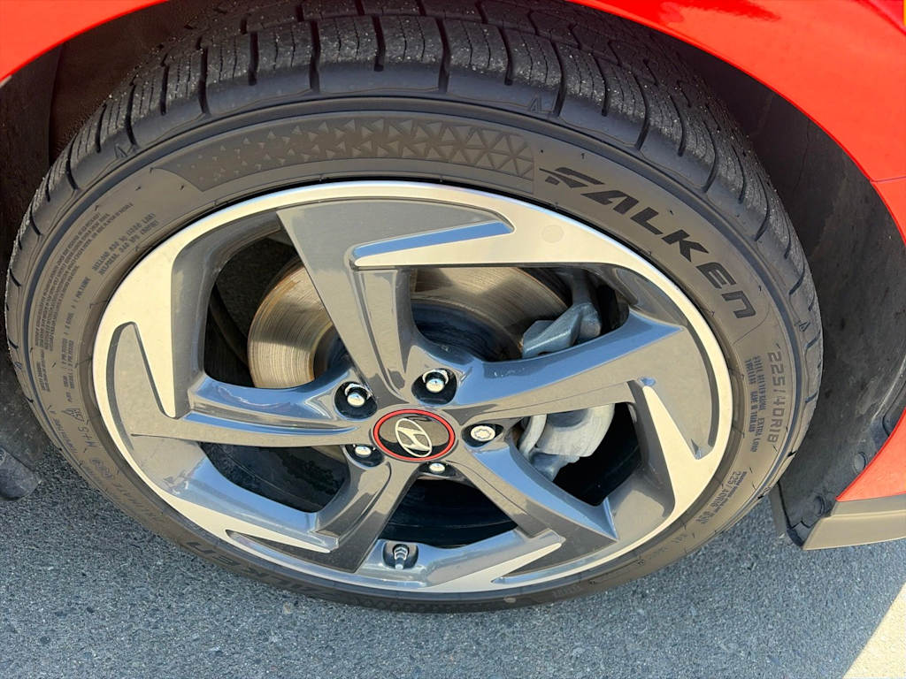 Thumbnail: 2019 Hyundai Veloster - 18