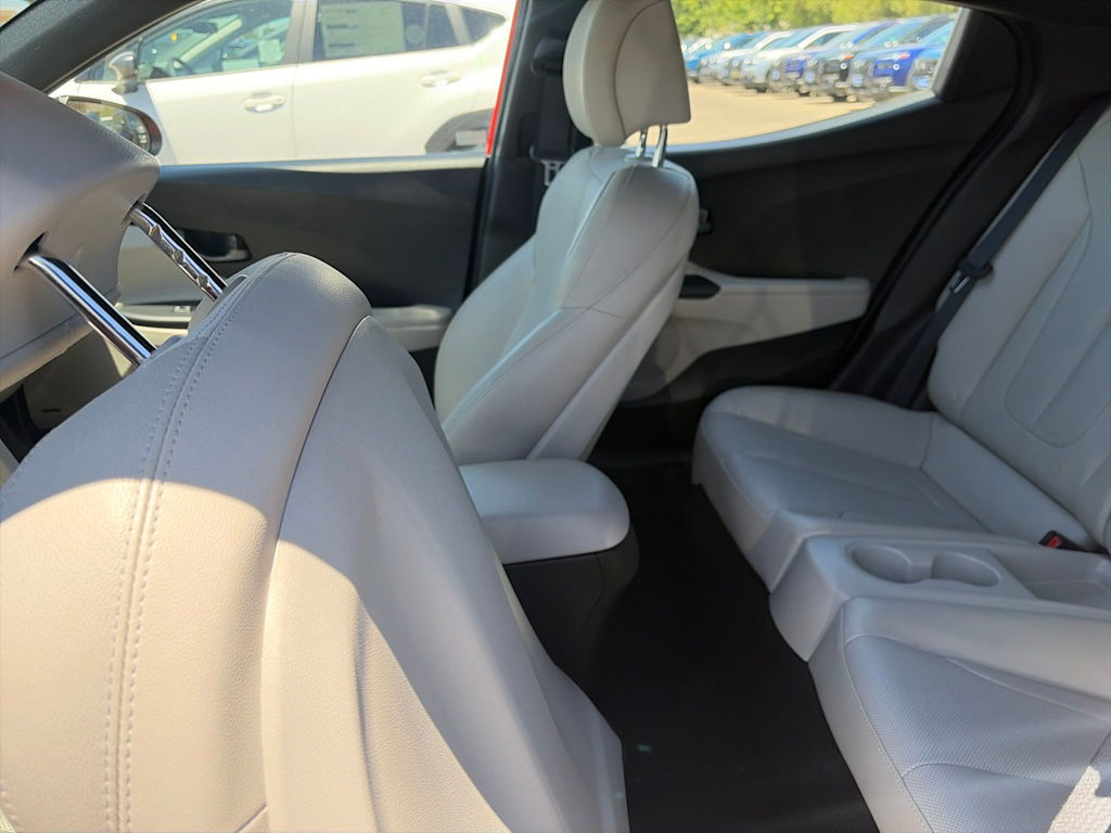 Thumbnail: 2019 Hyundai Veloster - 10