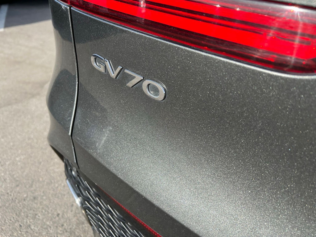 Thumbnail: 2025 Genesis GV70 - 7