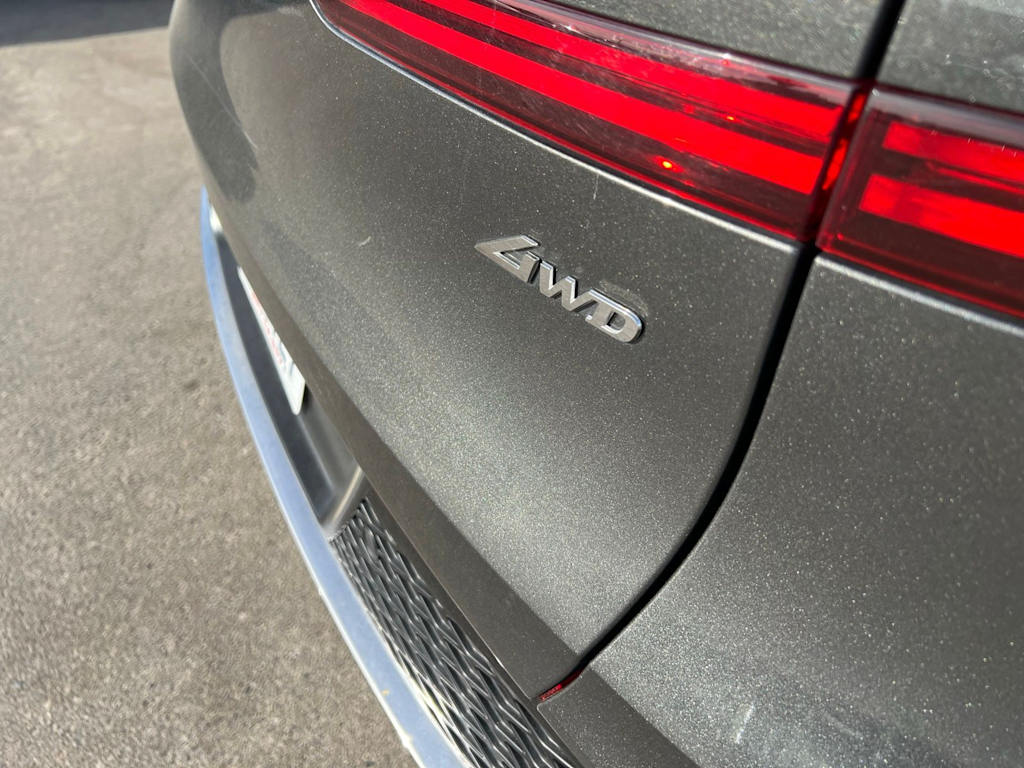 Thumbnail: 2025 Genesis GV70 - 20