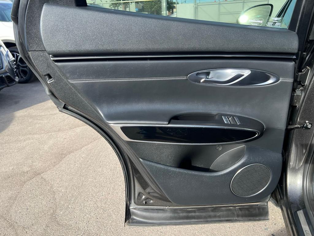 Thumbnail: 2025 Genesis GV70 - 27