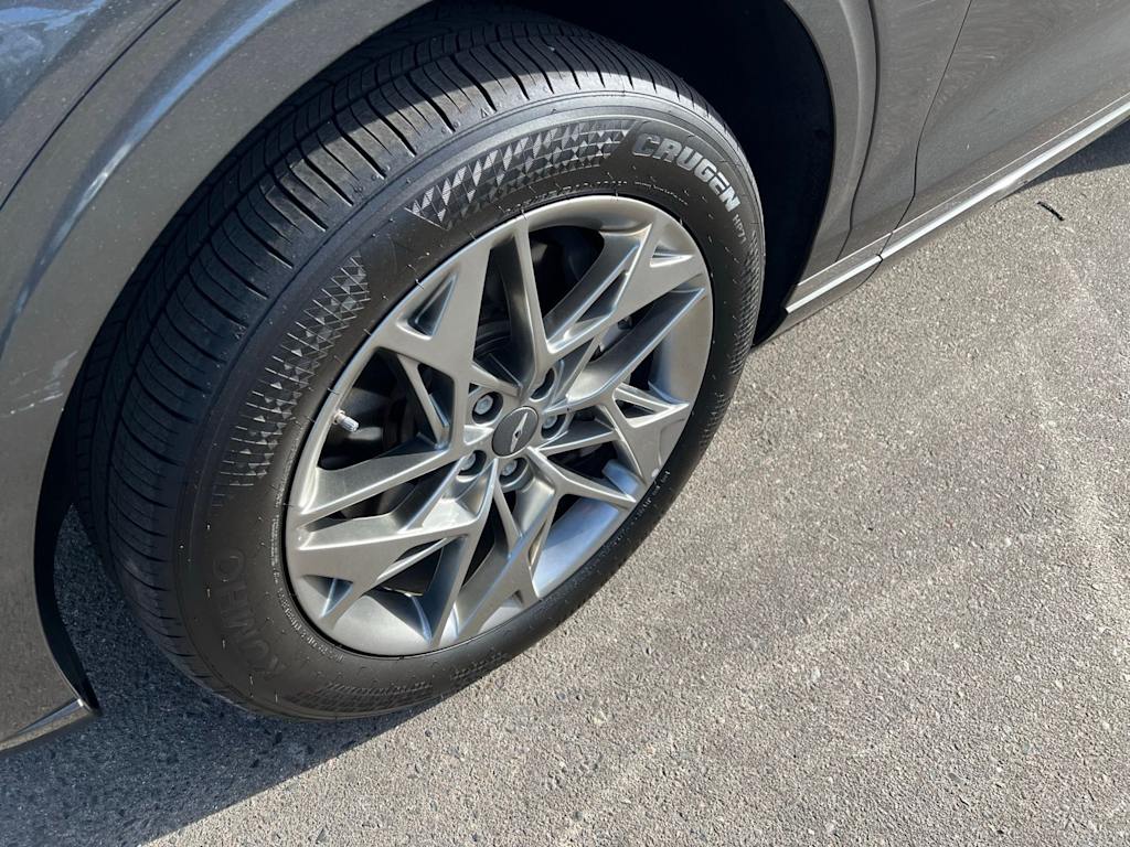 Thumbnail: 2025 Genesis GV70 - 8