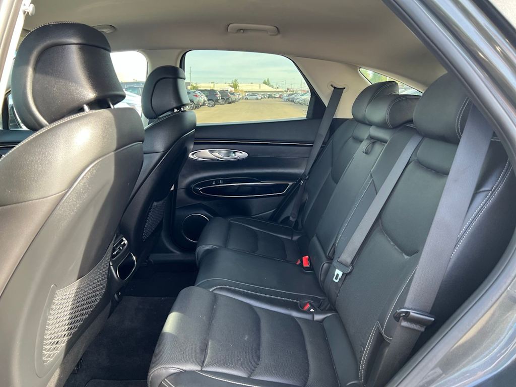 Thumbnail: 2025 Genesis GV70 - 26