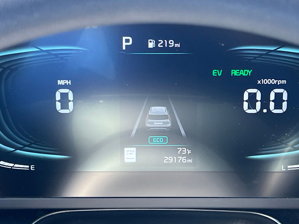 Thumbnail: 2025 Kia Niro - 12