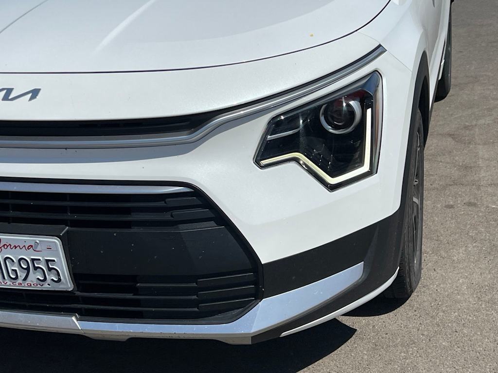Thumbnail: 2025 Kia Niro - 19