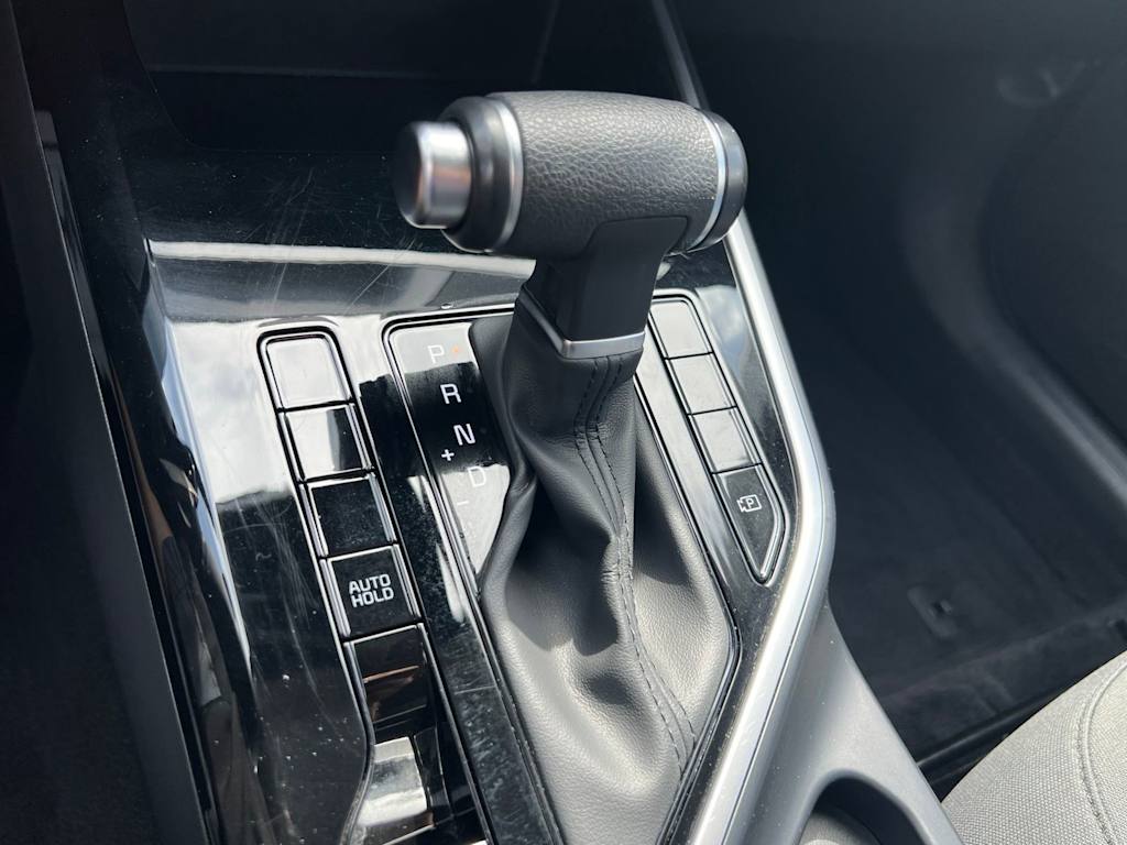 Thumbnail: 2025 Kia Niro - 12