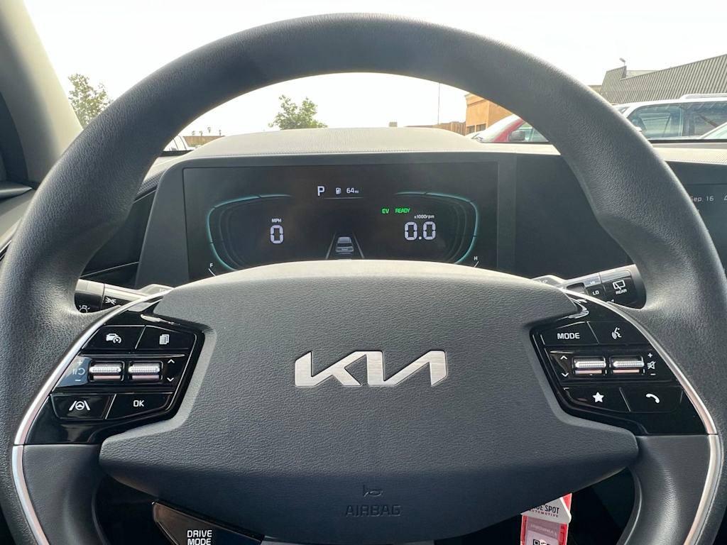Thumbnail: 2025 Kia Niro - 39