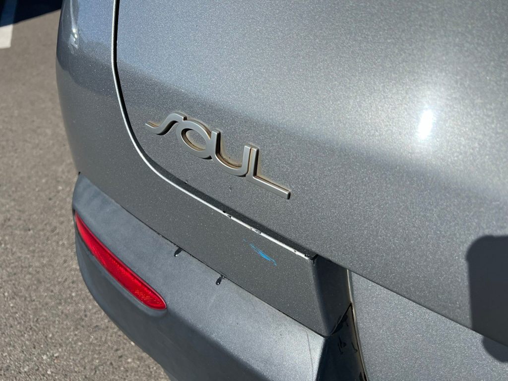Thumbnail: 2022 Kia Soul - 20