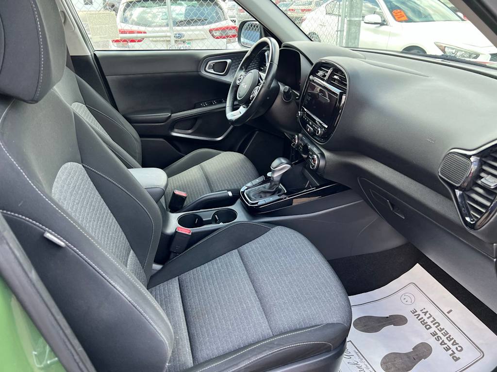 Thumbnail: 2022 Kia Soul - 8