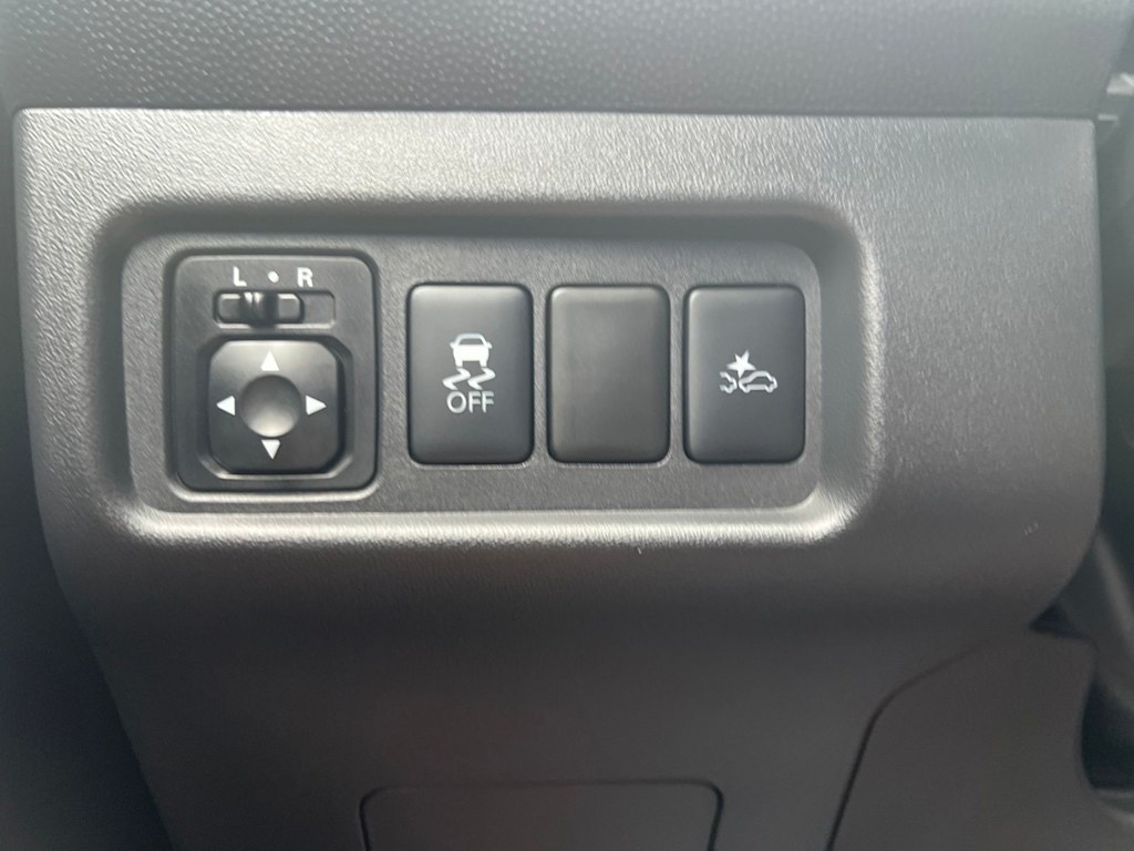 Thumbnail: 2024 Mitsubishi Mirage - 33