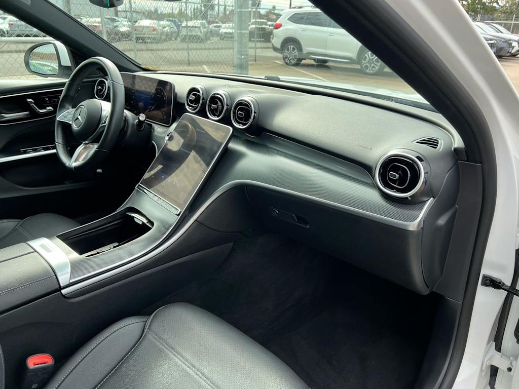Thumbnail: 2024 Mercedes-Benz C-Class - 10