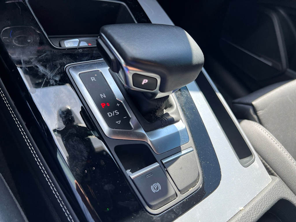 Thumbnail: 2023 Audi Q5 - 11