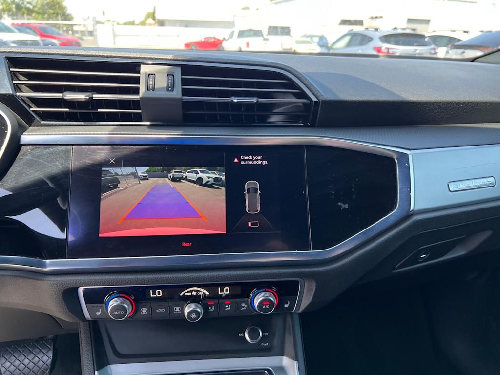 Thumbnail: 2019 Audi Q3 - 15