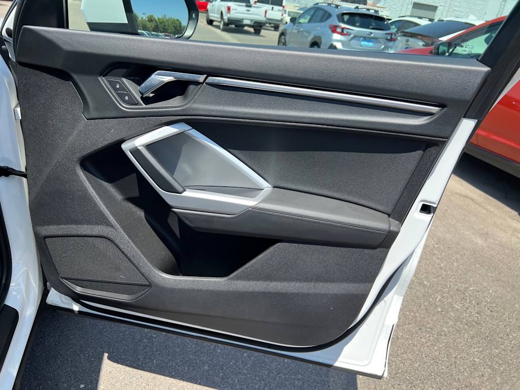 Thumbnail: 2019 Audi Q3 - 35