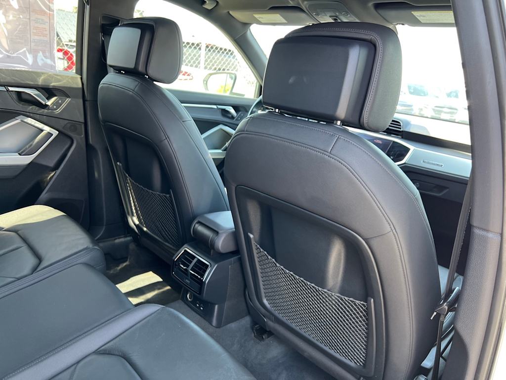 Thumbnail: 2019 Audi Q3 - 31