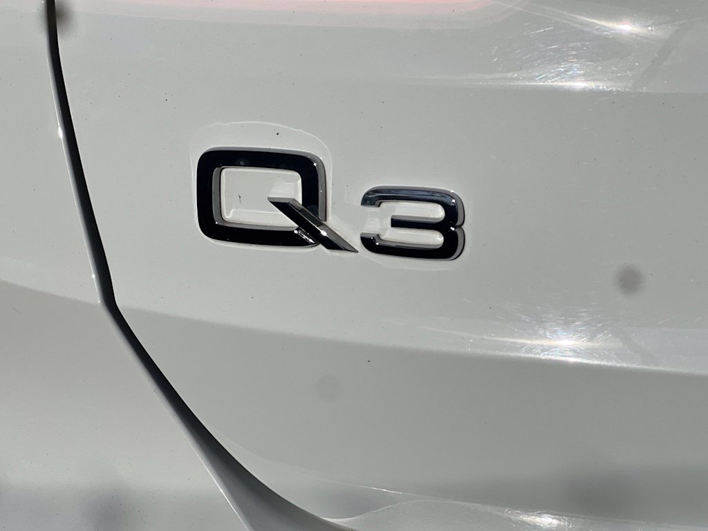 Thumbnail: 2024 Audi Q3 - 25