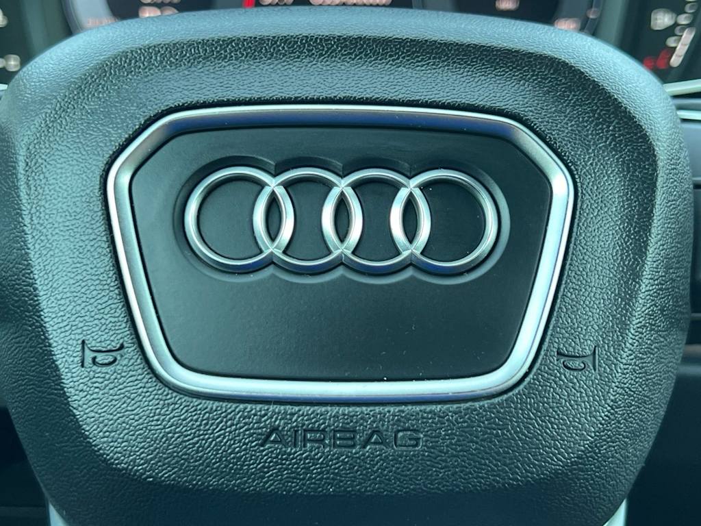 Thumbnail: 2024 Audi Q3 - 40