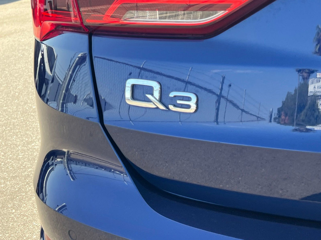 Thumbnail: 2024 Audi Q3 - 27