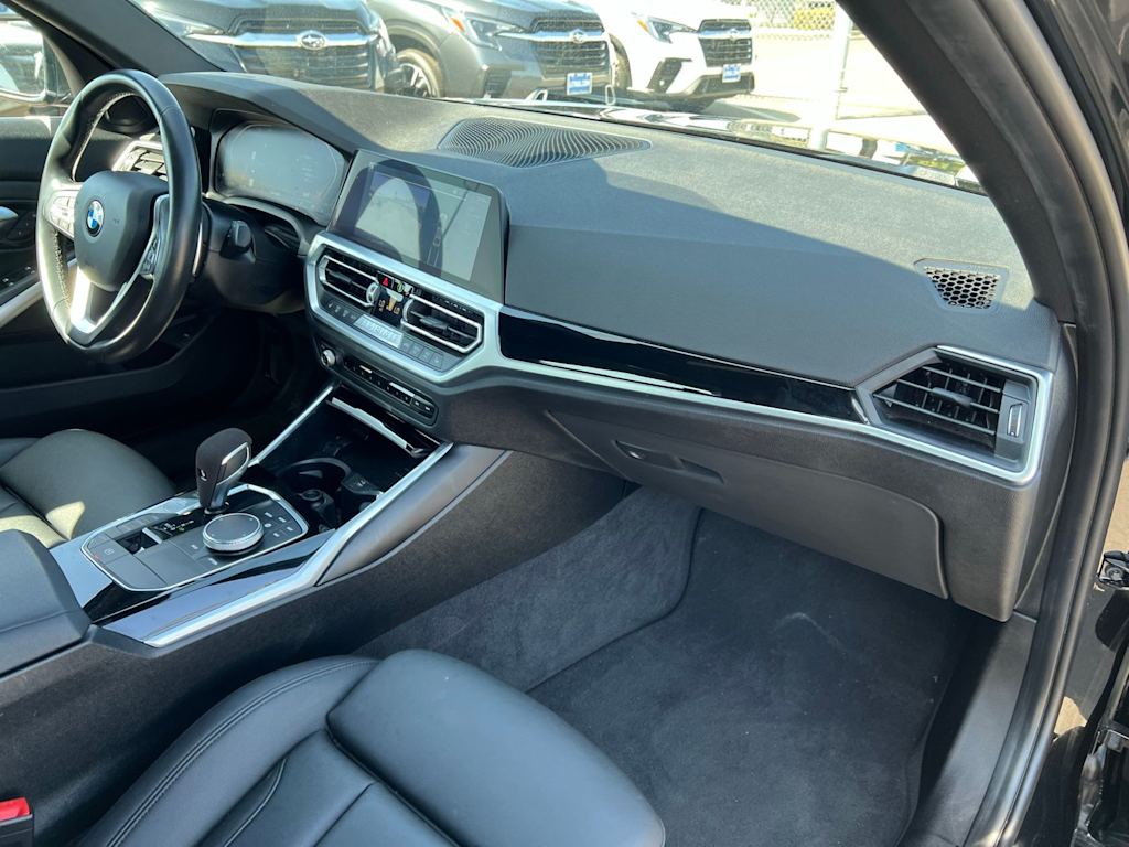 Thumbnail: 2019 BMW 3 Series - 9