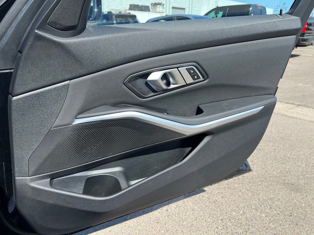 Thumbnail: 2019 BMW 3 Series - 33