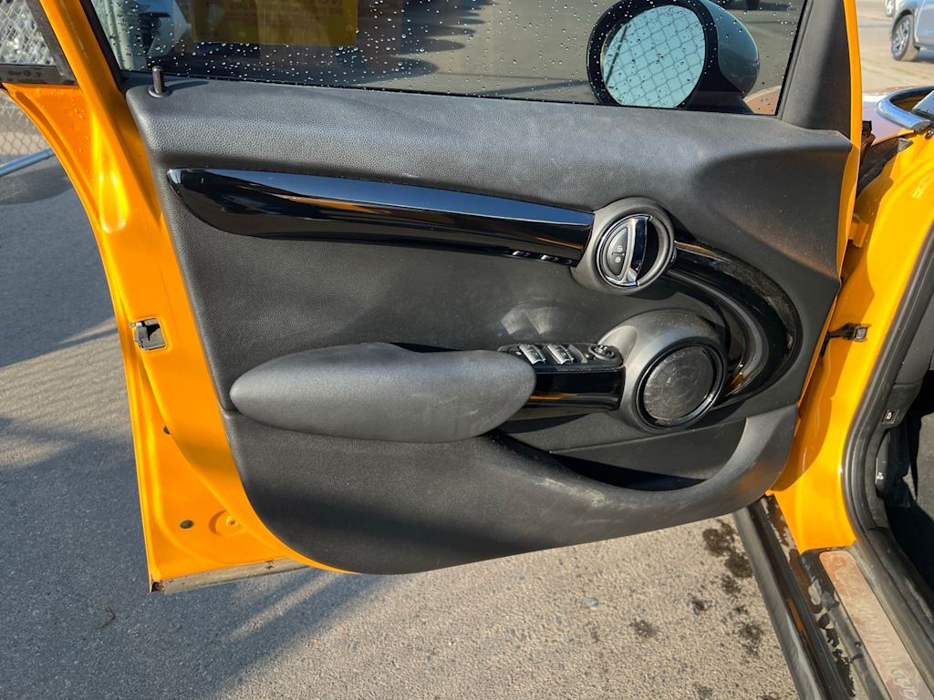 Thumbnail: 2017 MINI Cooper - 25