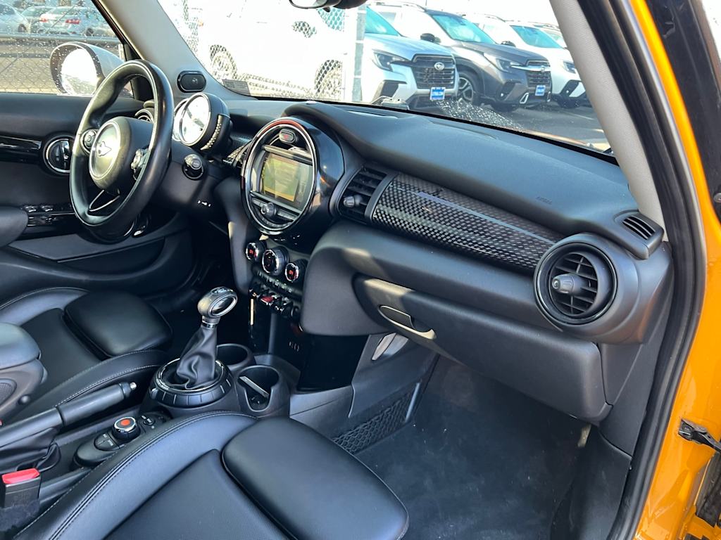 Thumbnail: 2017 MINI Cooper - 10