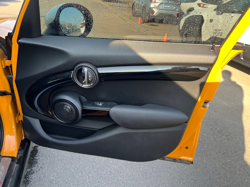 Thumbnail: 2017 MINI Cooper - 34