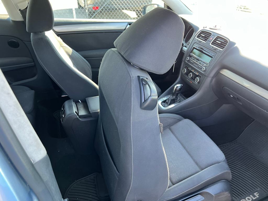 Thumbnail: 2012 Volkswagen Golf - 27