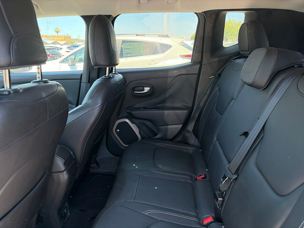 Thumbnail: 2016 Jeep Renegade - 24