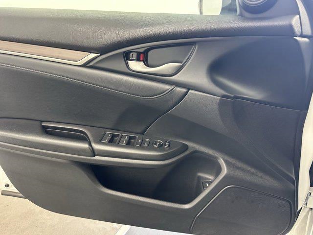 Thumbnail: 2019 Honda Civic - 19