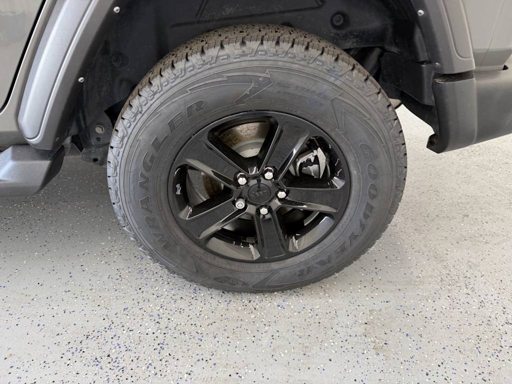 Thumbnail: 2022 Jeep Wrangler - 7
