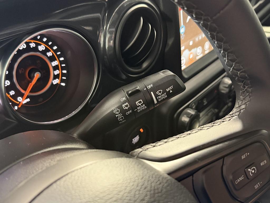 Thumbnail: 2022 Jeep Wrangler - 21