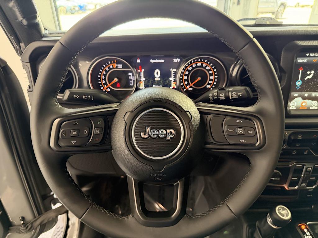 Thumbnail: 2022 Jeep Wrangler - 12