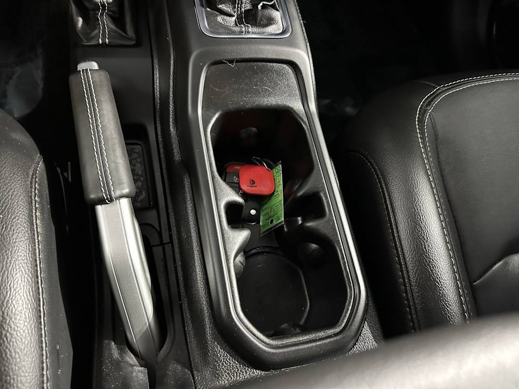 Thumbnail: 2022 Jeep Wrangler - 24