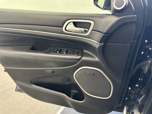 Thumbnail: 2021 Jeep Grand Cherokee - 19