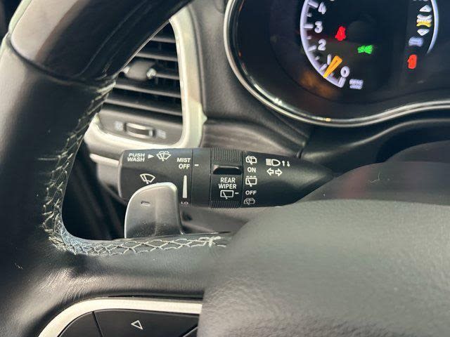 Thumbnail: 2021 Jeep Grand Cherokee - 21