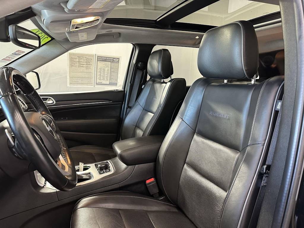 Thumbnail: 2021 Jeep Grand Cherokee - 8