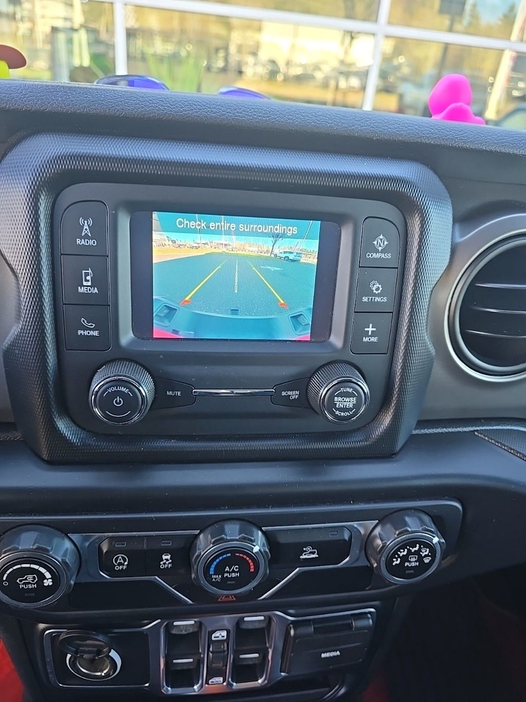 Thumbnail: 2020 Jeep Gladiator - 11