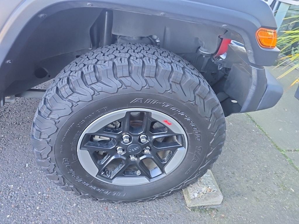 Thumbnail: 2020 Jeep Gladiator - 14